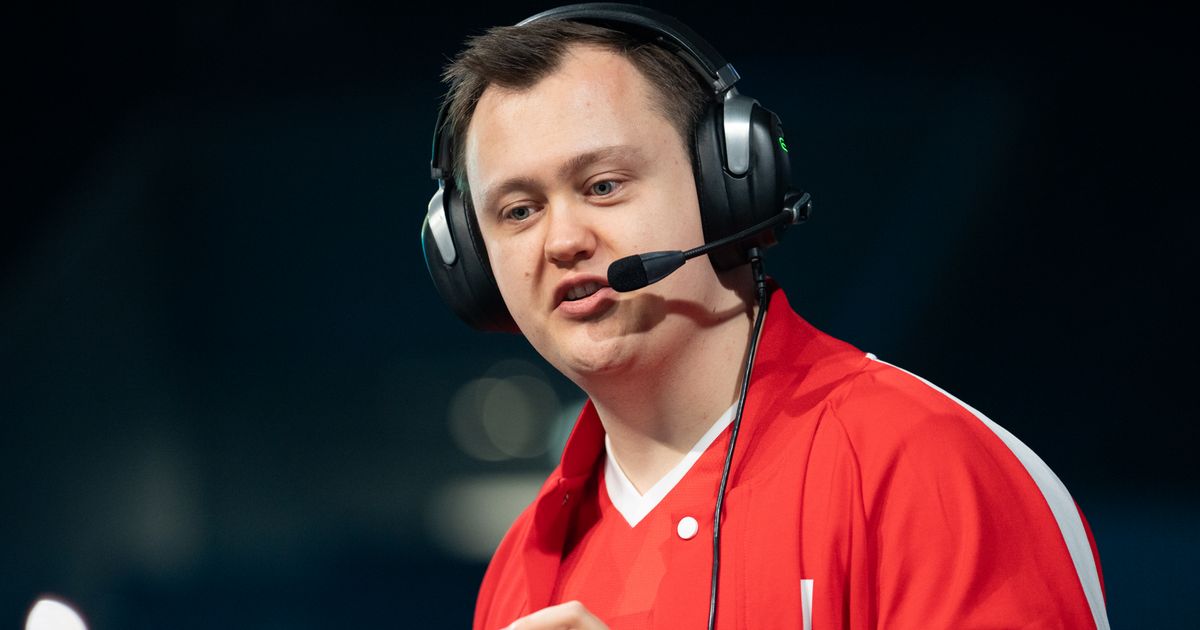 MOUZ Coach Comments on Difficult Decision to Bench Brollan and Jimpphat